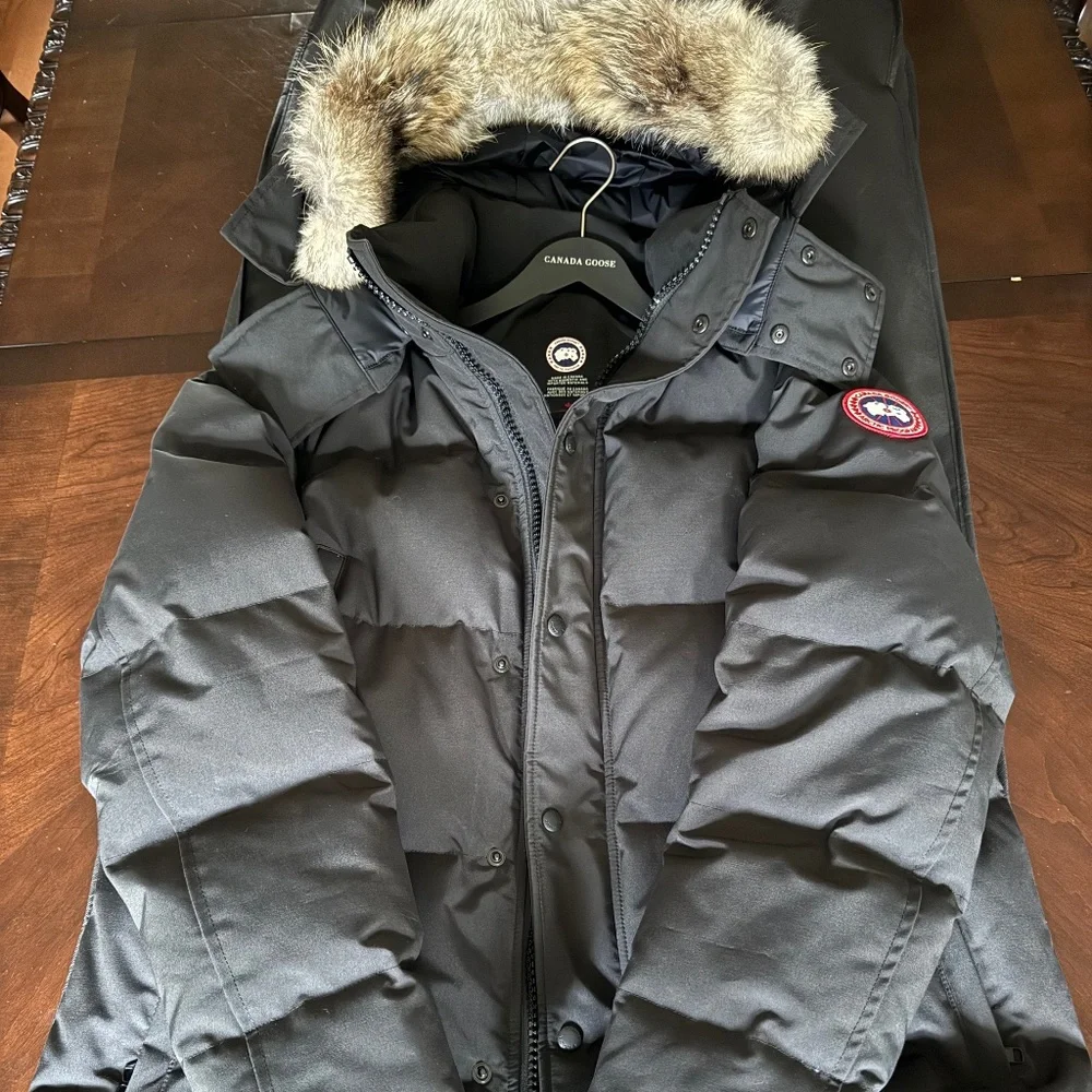 Canada Goose | Jackets & Coats | Canada Goose Wyndham Parka